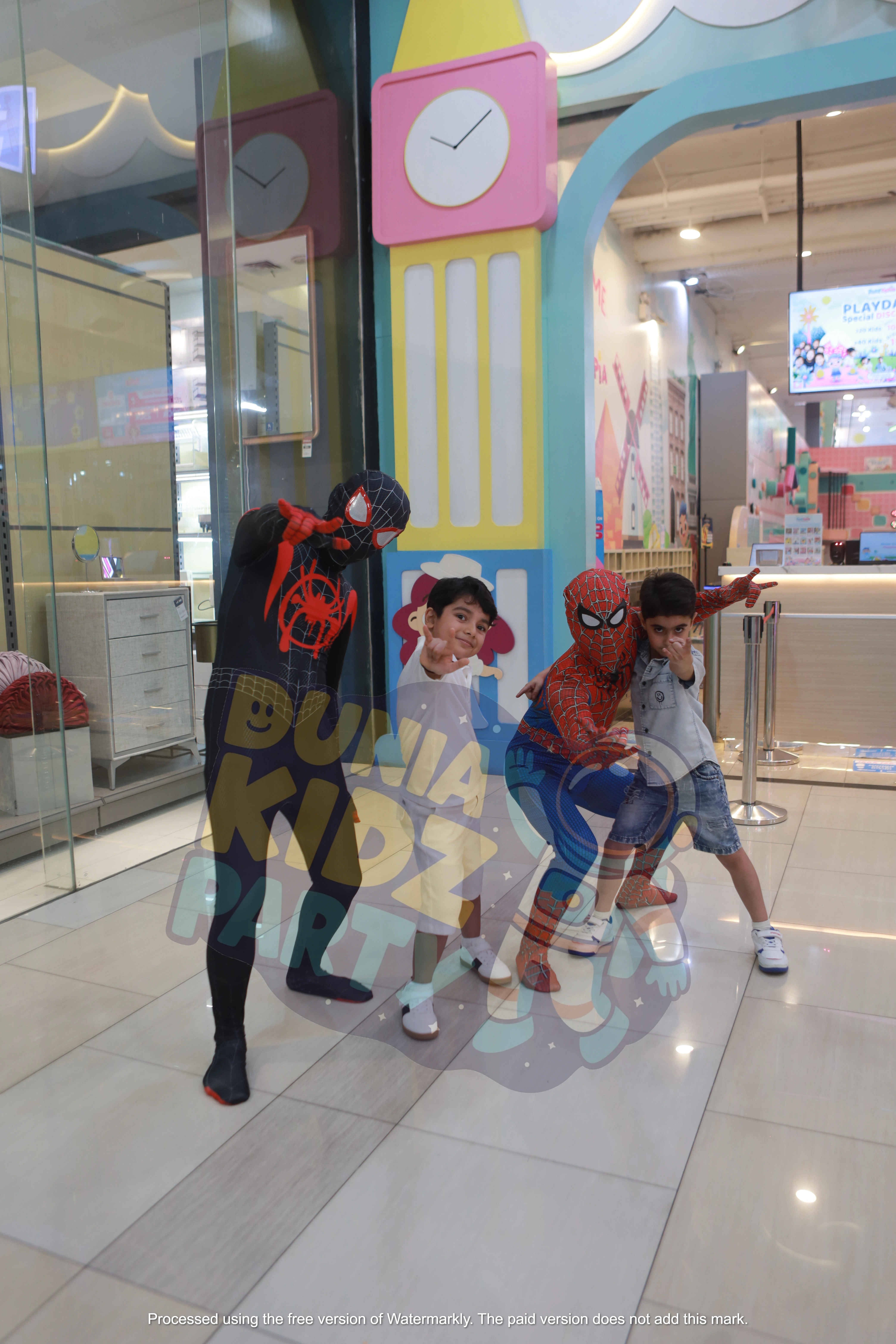 Galeri Badut dan Karakter pesta ulang tahun anak Dunia Kidz Party
