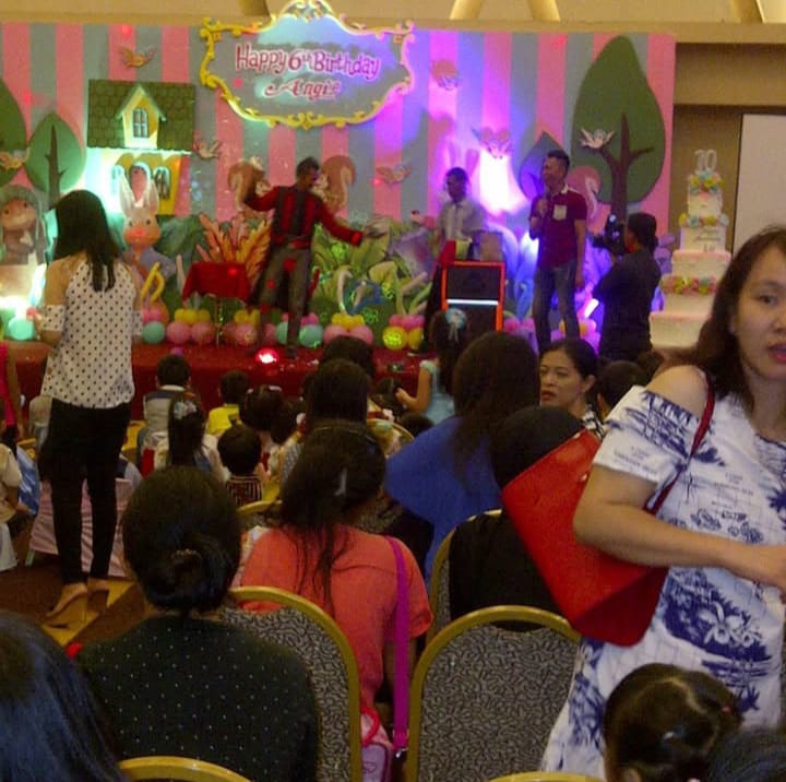 Dekorasi Pesta Ulang Tahun Anak Dunia Kidz Party