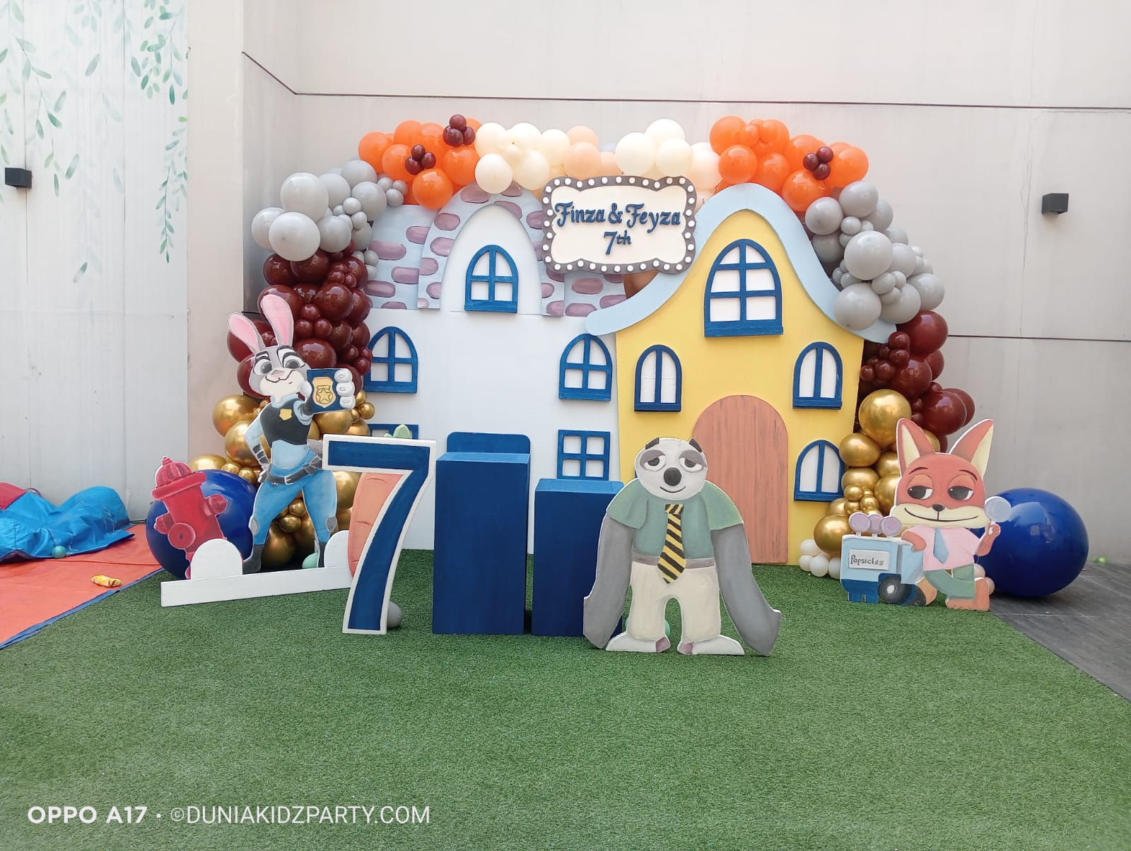 Galeri Dekorasi pesta ulang tahun anak Dunia Kidz Party